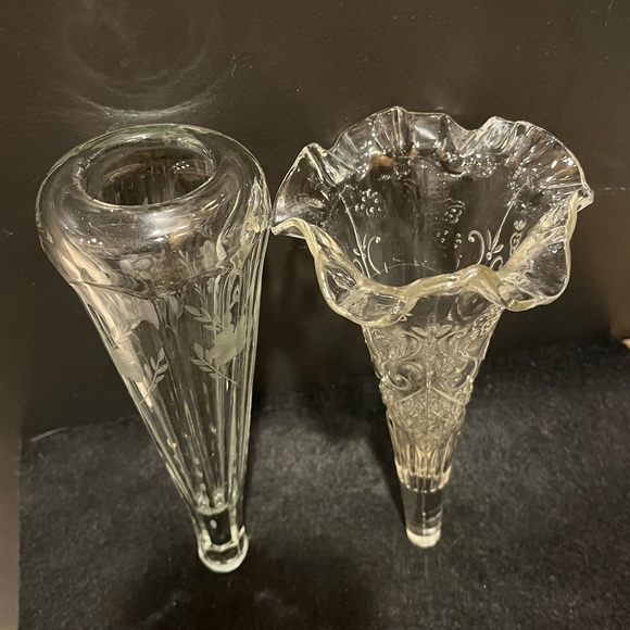 Vintage Automobile Limousine Glass Bud Vases Set of 2 - Picture 5 of 15